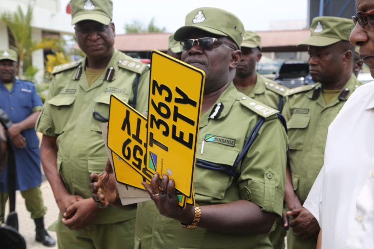 POLISI MWANZA YAPOKEA MAGARI MATATU AMBAYO YATADHIBITI AJALI BARABARANI