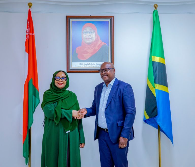 NAIBU WAZIRI LONDO AWASILI MUSCAT KUSHIRIKI MKUTANO WA UWILI BAINA YA TANZANIA NA OMAN