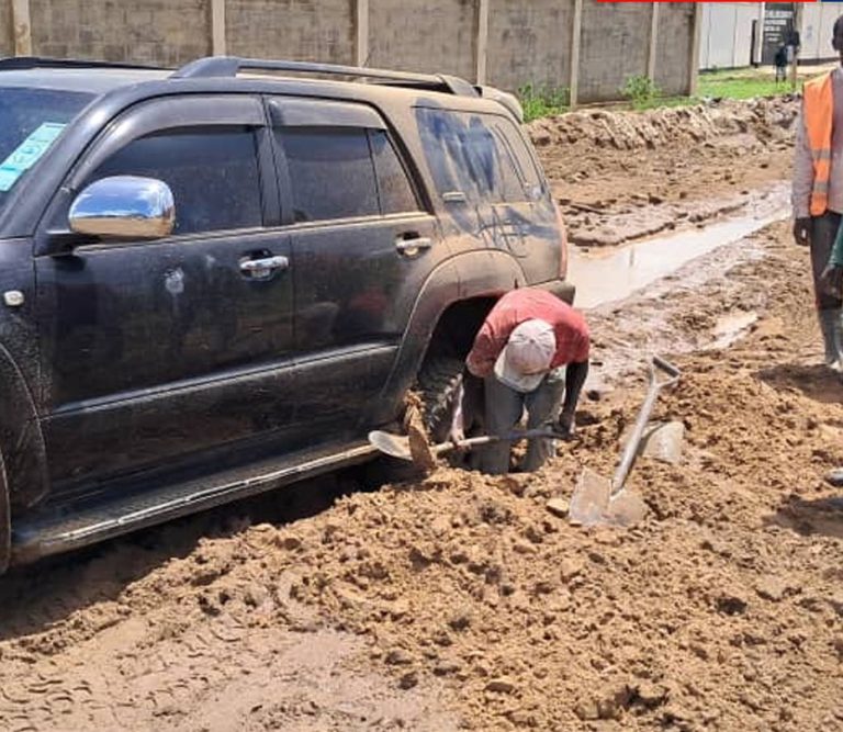 KINGLION, WANANCHI WALILIA BARABARA YA LAMI KM 2 ZEGERENI