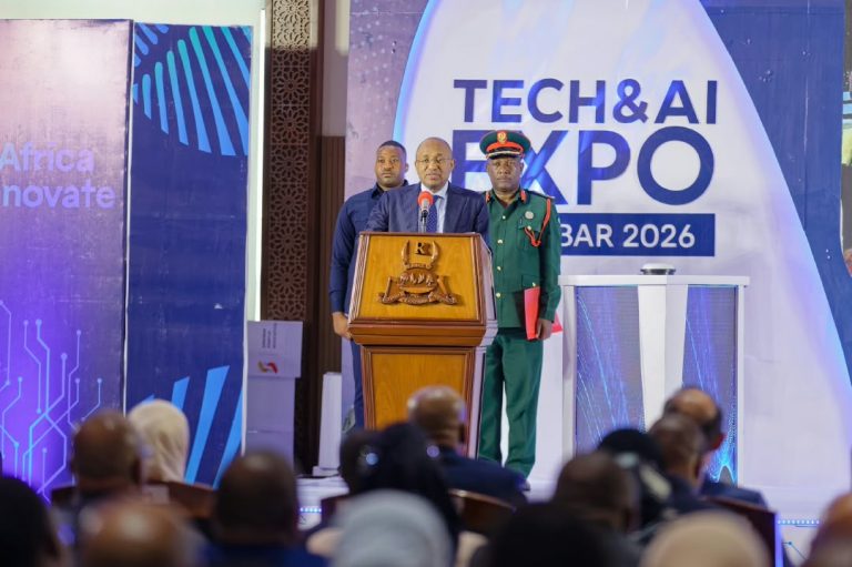RAIS MWINYI: AFRIKA ISIBAKI KUWA SOKO LA TEKNOLOJIA, IJENGE UWEZO WAKE WA UBUNIFU