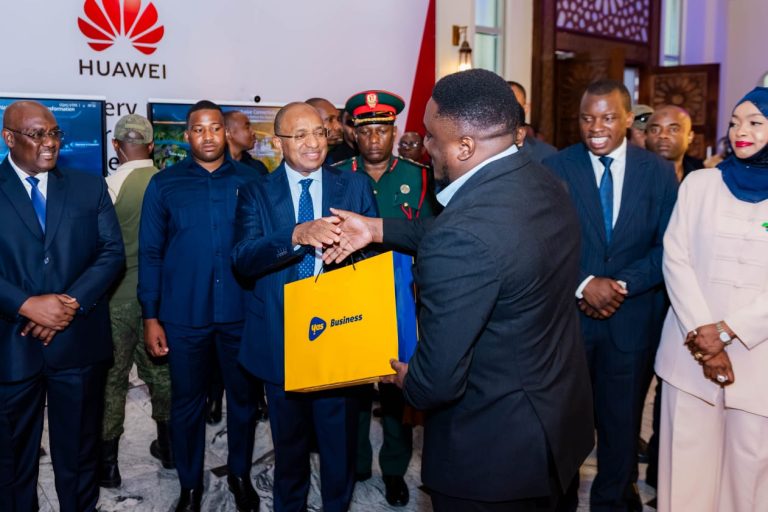 RAIS MWINYI ATAKA MAONESHO YA TECH NA AI YALETE MATOKEO KWA WANANCHI, YAS KUENDELEA KUWEKEZA ZANZIBAR