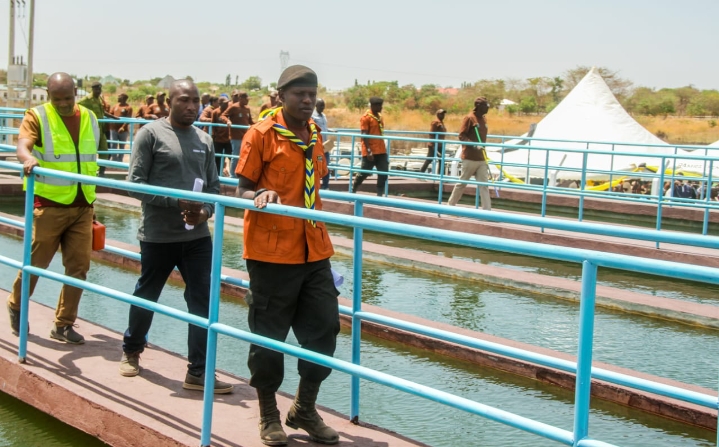 MWENGE WAZINDUA UPANUZI WA MFUMO WA KUSAFISHA NA KUTIBU MAJI NZEGA