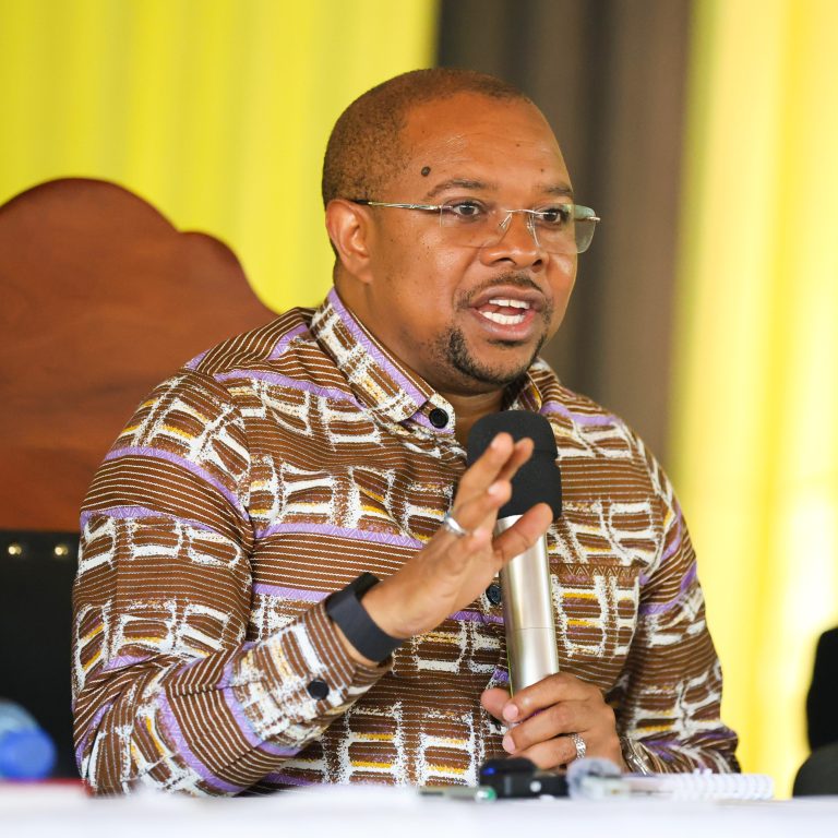 MHE. RIDHIWANI KIKWETE ASHUGHULIKIA KERO ZA WATUMISHI WA UMMA JIJINI TANGA