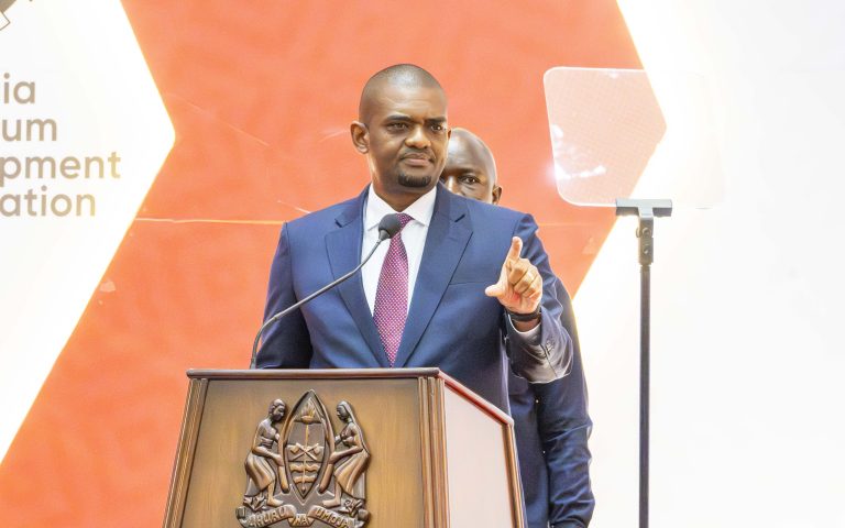 NDEJEMBI ATAKA VIJANA WASIWE WATAZAMAJI SEKTA YA GESI NA MAFUTA
