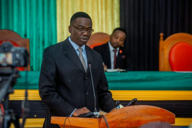 RC KIDO AMTAKA DC MPYA MISSENYI KUIMARISHA ULINZI NA USALAMA HASA MIPAKANI