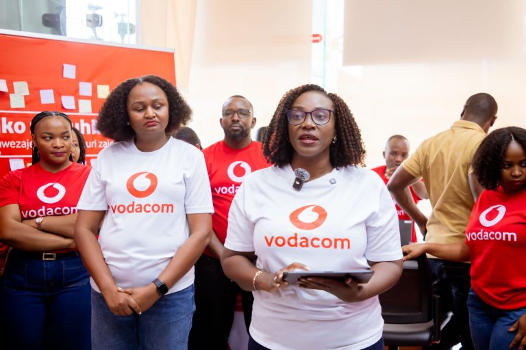 VODACOM TANZANIA YAWEKA USALAMA WA WATEJA MBELE KATIKA WIKI YA HUDUMA KWA WATEJA