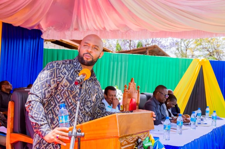 MH. ENOCK KOOLA AHIMIZA USHIRIKIANO WA MUWSA NA RUWASA KUBORESHA HUDUMA YA MAJI VUNJO