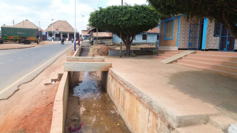 TARURA RUVUMA YAKAGUA MIUNDOMBINU KUKABILIANA NA MVUA ZA EL NINO