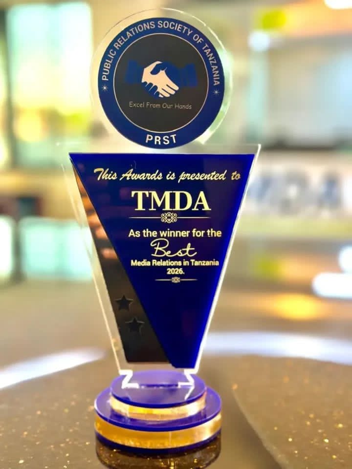 TMDA YANG’ARA TUZO ZA PRST – YATWAA TUZO YA BEST MEDIA RELATIONS TANZANIA 2026