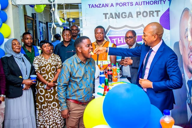 BANDARI YA TANGA YAVUKA LENGO LA SHEHENA, YAPUNGUZA MUDA WA MELI KUSUBIRI