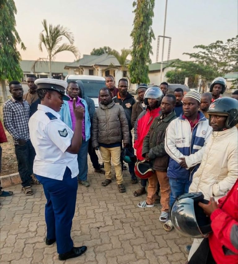 MADEREVA BODABODA WATAKIWA KUZINGATIA SHERIA ZA USALAMA BARABARANI