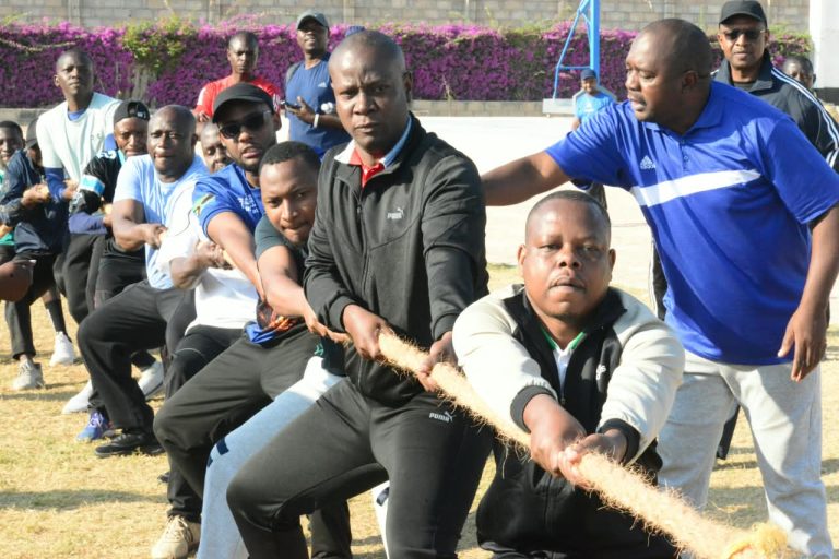 MBIBO ASHIRIKI BONANZA LA MADINI, ASISITIZA MAZOEZI KWA AFYA NA UMOJA