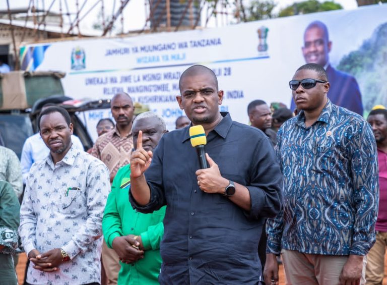 RAIS SAMIA AAGIZA WAKULIMA WADOGO WALINDWE DHIDI YA WAJANJA, UKODISHAJI WA SHAMBA LA SERIKALI MBARALI