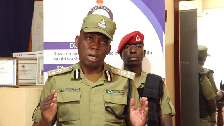 POLISI KAGERA WAWASHIKILIA ASKARI 13 KWA TUHUMA ZA MAUAJI YA WABEBA MKAA.