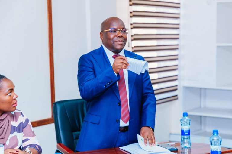 DKT. HOMERA AWASILISHA UTEKELEZAJI WA BAJETI YA NISHATI KWA KAMATI YA BUNGE