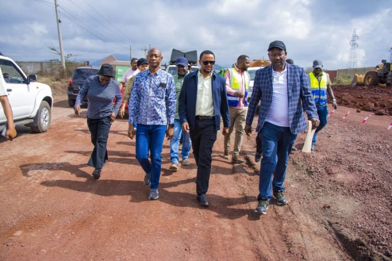 KAMATI YA MIUNDOMBINU YARIDHISHWA NA MAENDELEO YA UJENZI WA BARABARA ZA AFCON ARUSHA