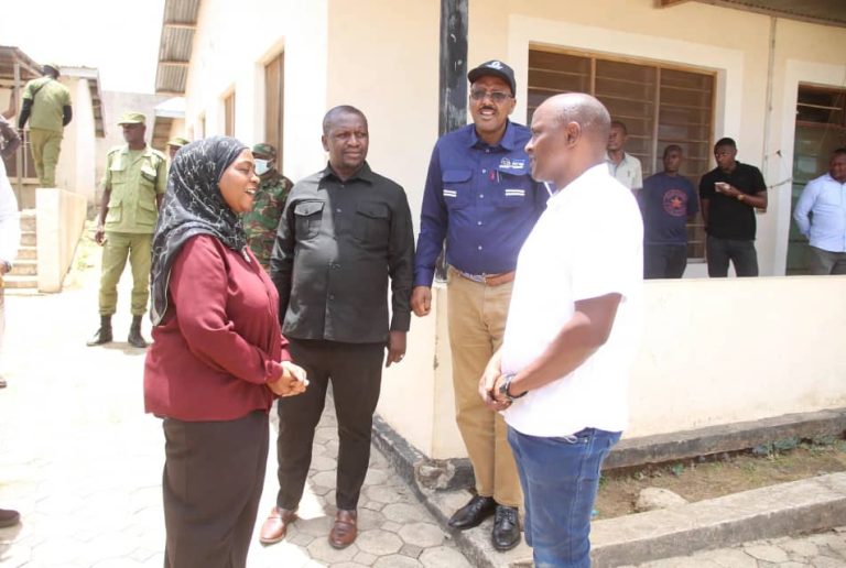 KAMATI YA BUNGE YATEMBELEA FRANONE MINING