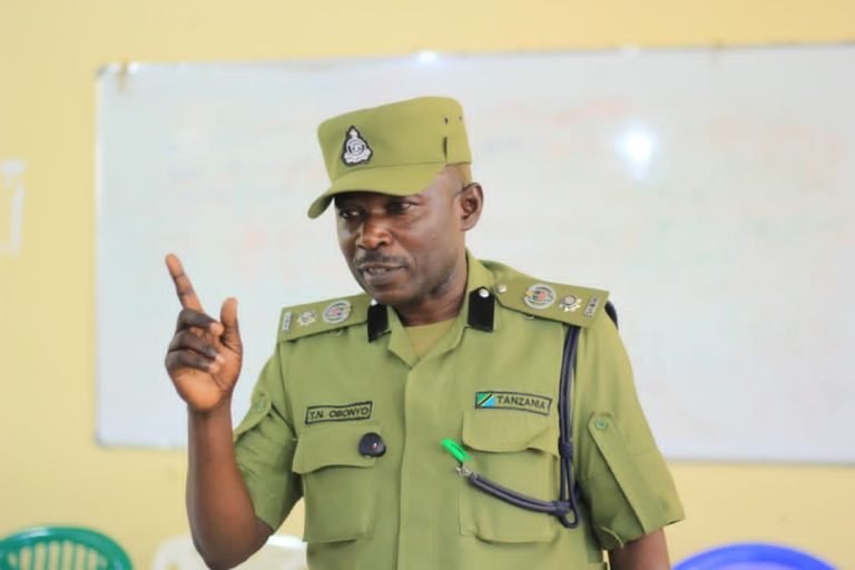 POLISI SAME WAELIMISHA WANACHUO KUJIEPUSHA NA UHALIFU, DAWA ZA KULEVYA NA UKATILI