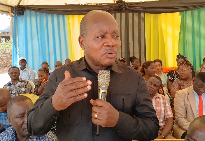 MBUNGE KISWAGA ATUNUKIWA TUZO KWA MCHANGO WAKE KATIKA ELIMU, AFYA NA MIUNDOMBINU