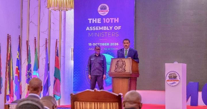 WAZIRI MKUU APIGIA CHAPUO USAFIRI RAHISI AFRIKA