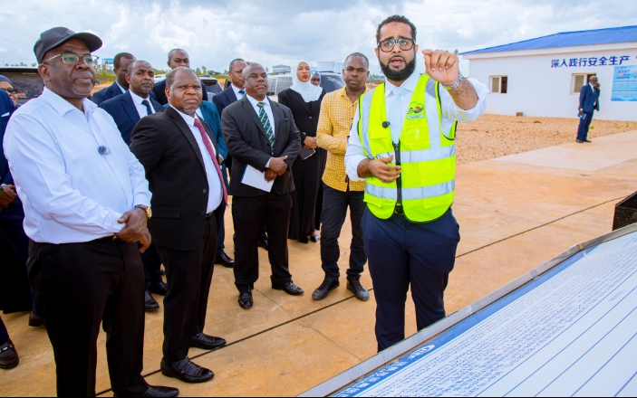 MHE BALOZI OMAR AMEIAGIZA TRA KUJIWEKA TAYARI KUTOA HUDUMA BANDARI YA MANGAPWANI